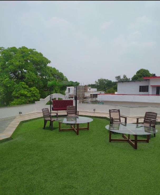 Allāhābād Junction Mauji'S Villa Hotel & Guest House מראה חיצוני תמונה